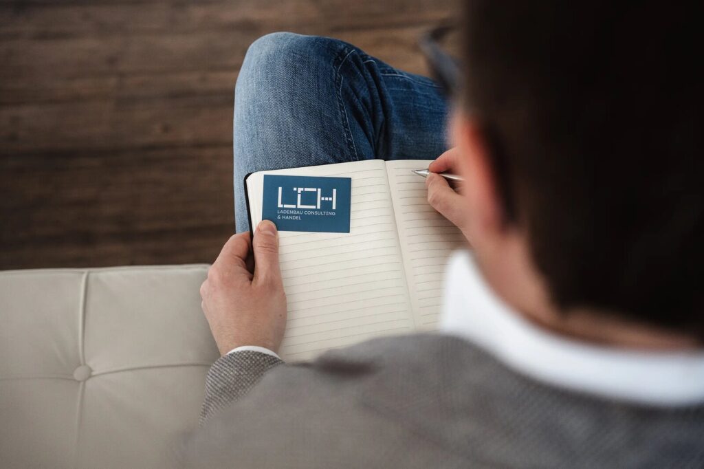 LCH – Ladenbau Consulting & Handel – luger notizbuch